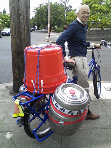 bike-with-keg